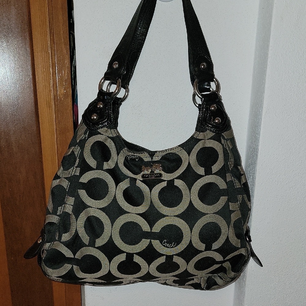 Coach Black and Cream Signature Shoulder Bag